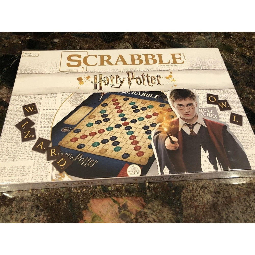 SCRABBLE World Of Harry Potter, Crossword Game, New In Box Sealed.